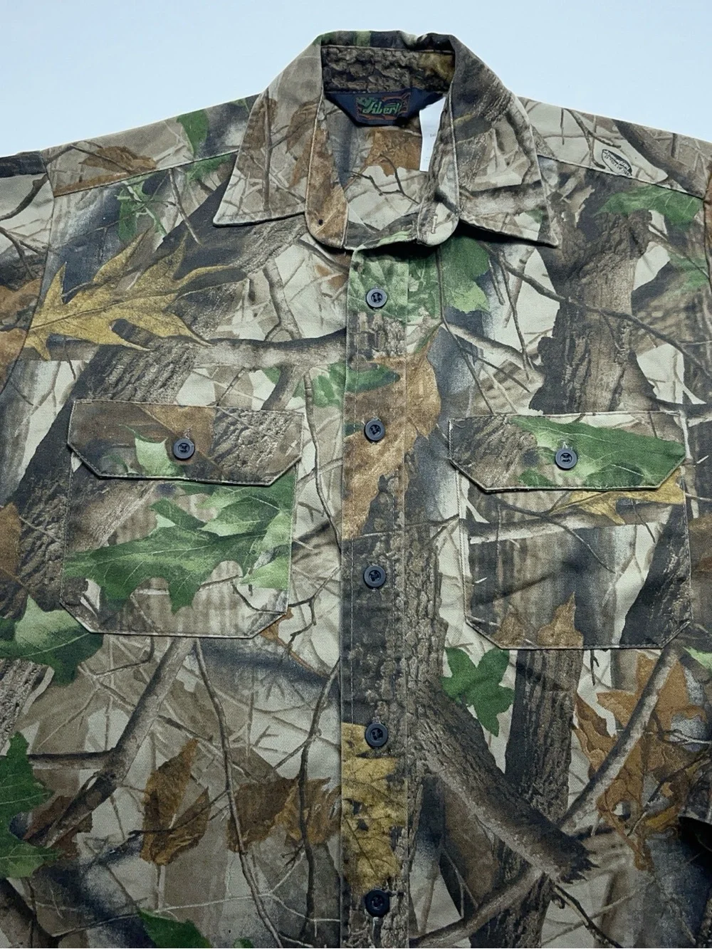 Liberty Realtree Hardwoods Camo Shirt Mens Size Medium Long Sleeve Button Up - Picture 2 of 14